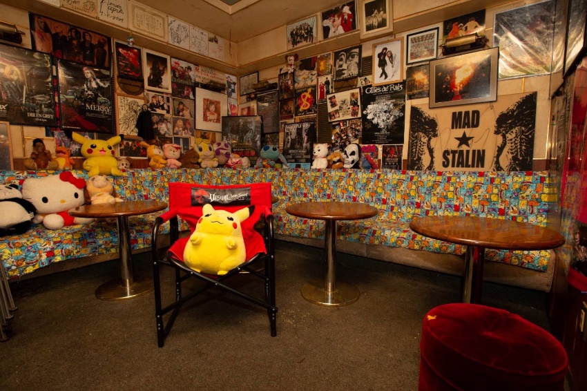 Inside STAR★CAFE